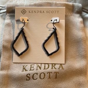 Kendra Scott Sophia earrings in gunmetal